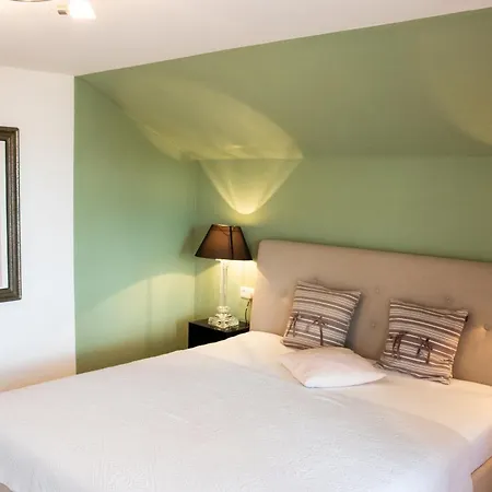 Chiemseenest - Romantische Am Chiemsee Mit Separatem Sommer Seezugang Apartamento Chieming