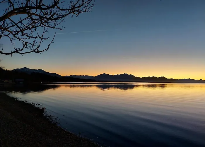 Chiemseenest - Romantische Am Chiemsee Mit Sommer Seezugang Chieming